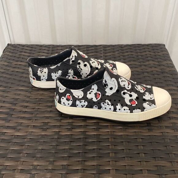Native Shoes - Mickey Mouse natives shoes women’s size 7
